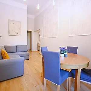 Bezowo-niebieski 3city W Sopocie Z Parkingiem By Renters Sopot