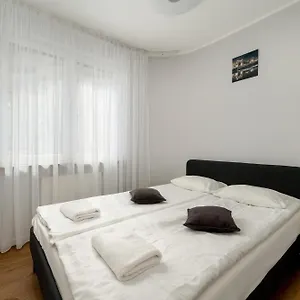 apartments-wroclaw-olbin-by-renters.hotelswroclaw.com/